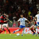 Cruzeiro e Flamengo medem forças no Mineirão pela Libertadores
