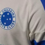 Cruzeiro perde zagueiro por suspensão para duelo contra o Flamengo no Brasileirão