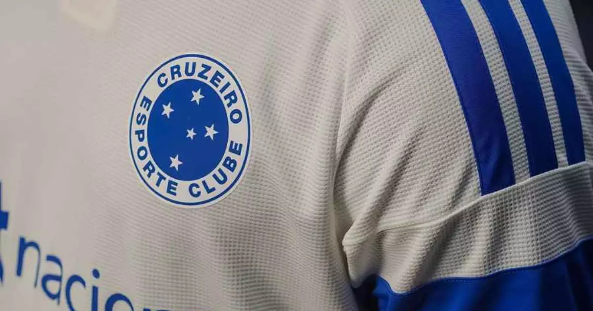 Cruzeiro perde zagueiro por suspensão para duelo contra o Flamengo no Brasileirão