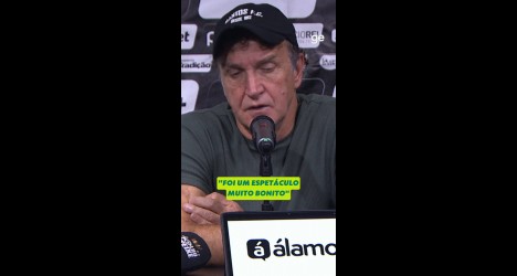 Cuca destaca ambiente em São Januário após triunfo do Santos