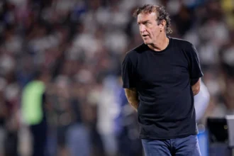 Cuca detalha estratégia com Neymar e celebra classificação do Santos na Copa do Brasil