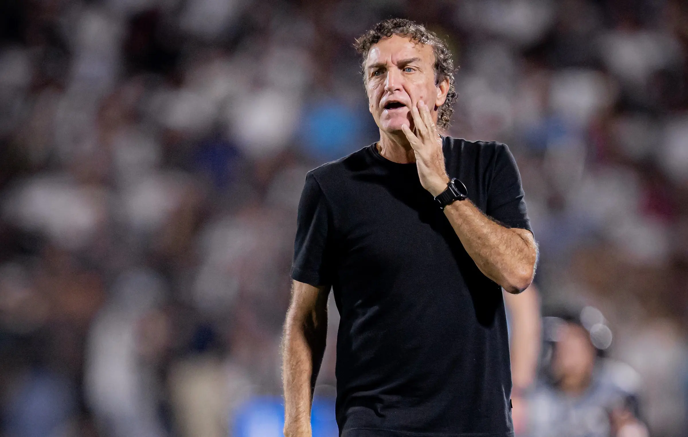Cuca mantém confiança no trabalho após derrota do Santos e cita peso da ausência de Neymar