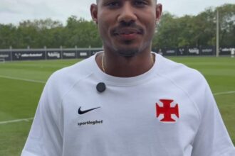 Cuiabano e Nuno Moreira convocam torcida para duelo do Vasco feminino em São Januário