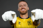 Dan Bentley reforça o Coventry City em busca de solidez na elite inglesa