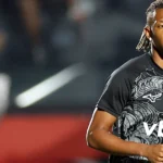 Danilo perde espaço no radar do Newcastle para substituir Bruno Guimarães