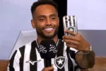 Danilo Pereira assume camisa 9 no Botafogo e explica respeito a Igor Jesus