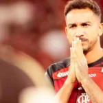Danilo sai em defesa de Leonardo Jardim no Flamengo diante da pressão por resultados no Brasileiro