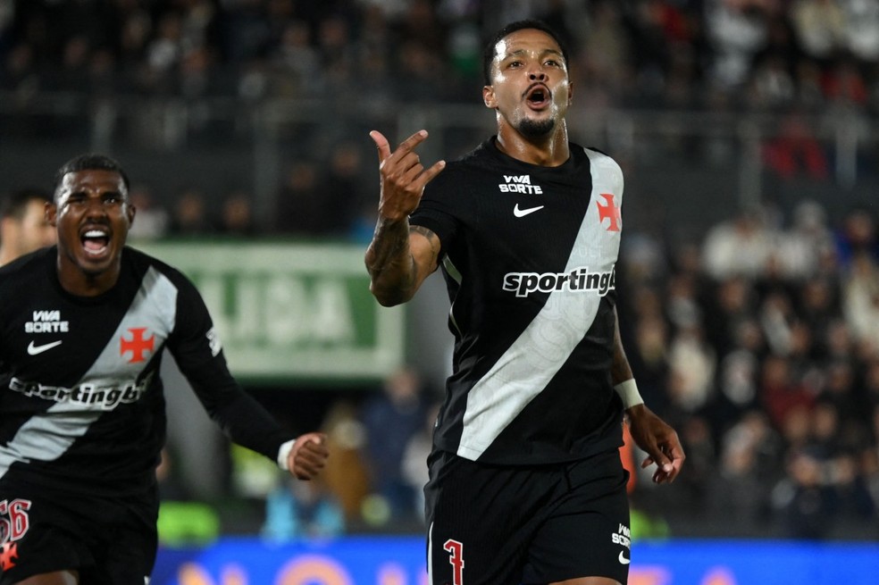 David brilha em goleada do Vasco sobre o Olimpia e encerra jejum de gols