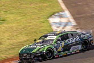 Desafios mecânicos e incidentes marcam jornada de Bruna Tomaselli e Tata Calderon em Londrina