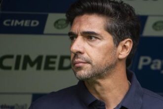Desempenho do Palmeiras gera críticas de especialistas após empate sem gols
