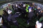 Dirigentes do Vasco confrontam arbitragem após expulsão polêmica contra o Vitória