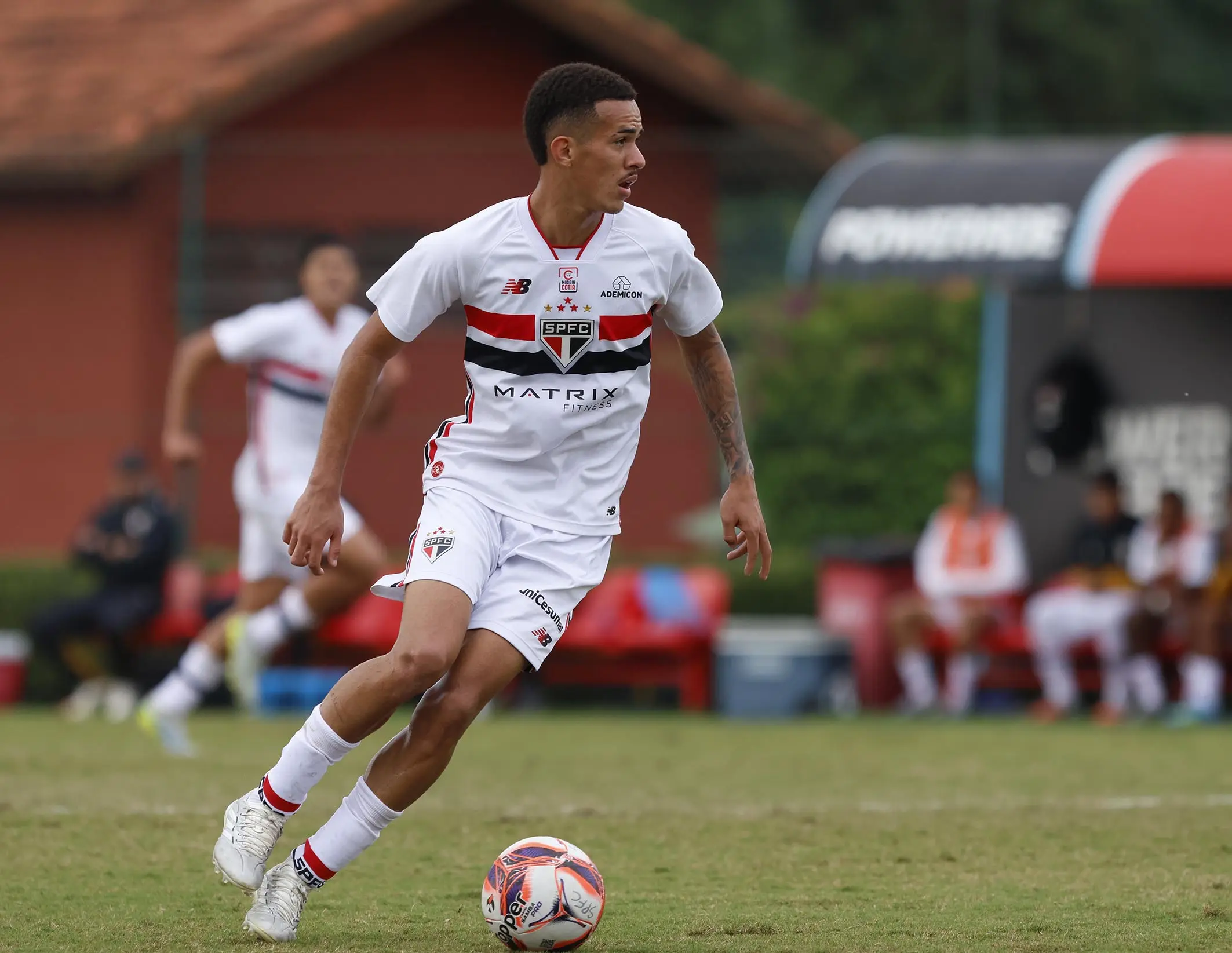 Dívida com Novorizontino por Djhordney coloca São Paulo sob ameaça de transfer ban da CBF