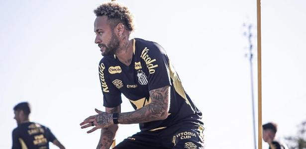 Dívida do Santos impacta negociações para renovação de Neymar