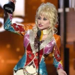 Dolly Parton e a trajetória de uma vida dedicada à arte e ao legado sem filhos