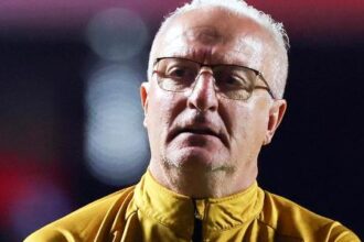 Dorival Júnior mantém cautela no São Paulo após classificação na Sul-americana