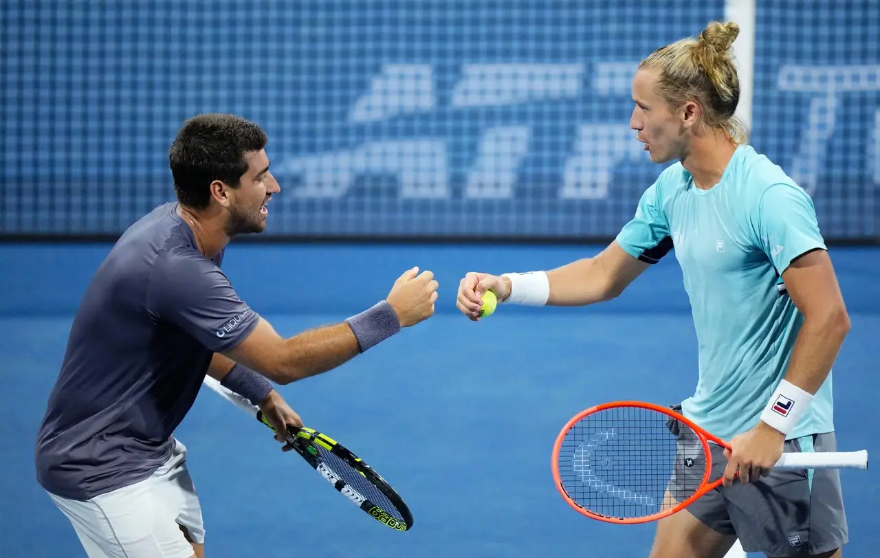 Dupla brasileira Orlando Luz e Rafael Matos derruba favoritos e chega à semifinal em Montreal