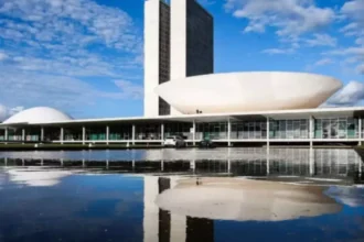 Economistas debatem a agenda econômica prioritária para o futuro do Brasil