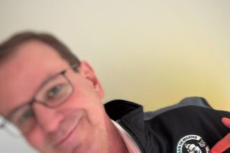 Eduardo Paes demonstra apoio ao Vasco em publicação nas redes sociais