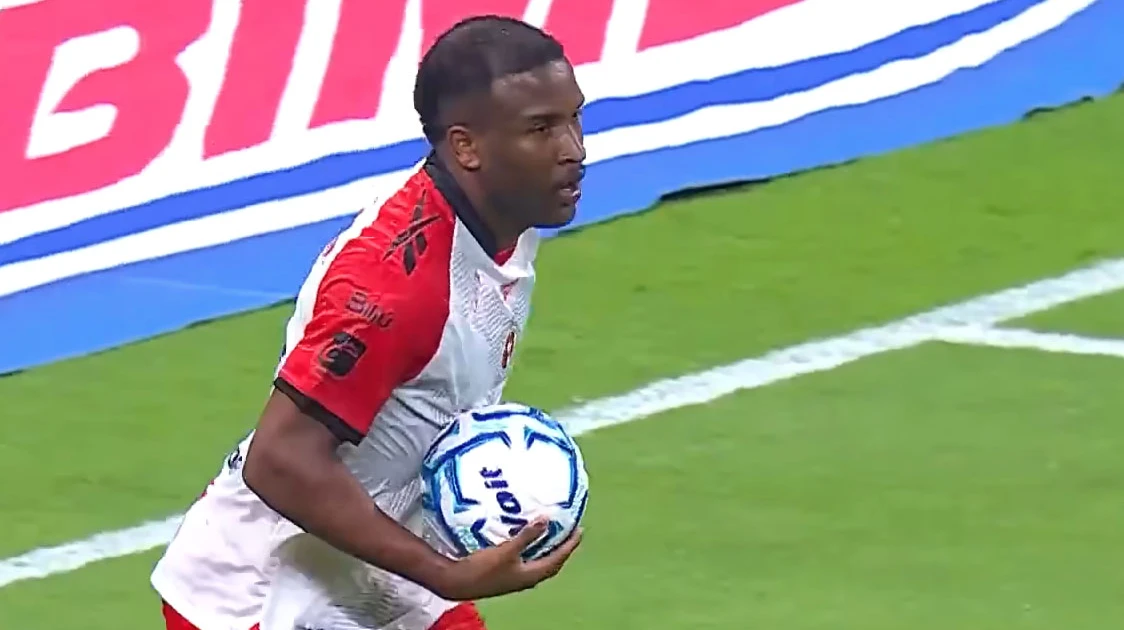 Elias Manoel brilha com dois gols na estreia pelo Tijuana no México