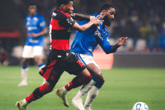 Empate no Mineirão mantém disputa aberta entre Cruzeiro e Flamengo na Libertadores