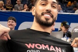 Enes Kanter Freedom é retirado de arena após confronto com jogadora da WNBA