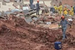 Equipes de resgate buscam sobrevivente após desabamento em São Bernardo do Campo