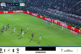 Esteban Matus marca golaço de longa distância em duelo entre Olimpia e Vasco