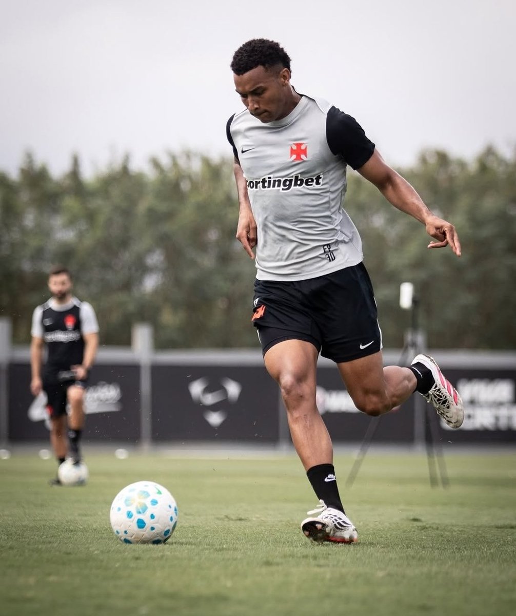 Euder inicia etapa derradeira de recuperação física no Vasco