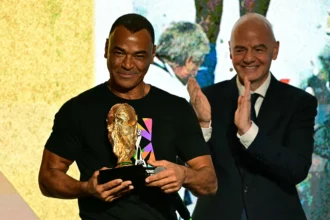 Ex-jogadores divergem sobre gestão de Gianni Infantino na Fifa