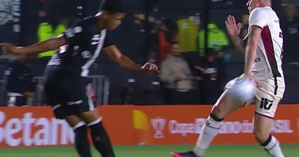 Expulsão de Barros em Vasco e Vitória gera debate intenso sobre arbitragem