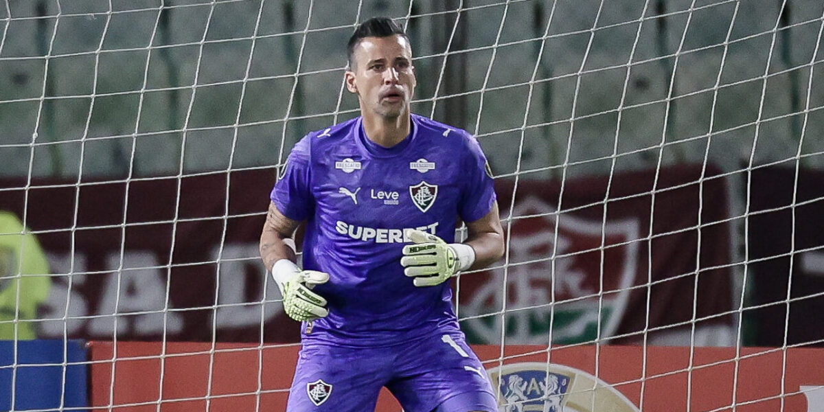 Fábio amplia recorde mundial de clean sheets na história do futebol