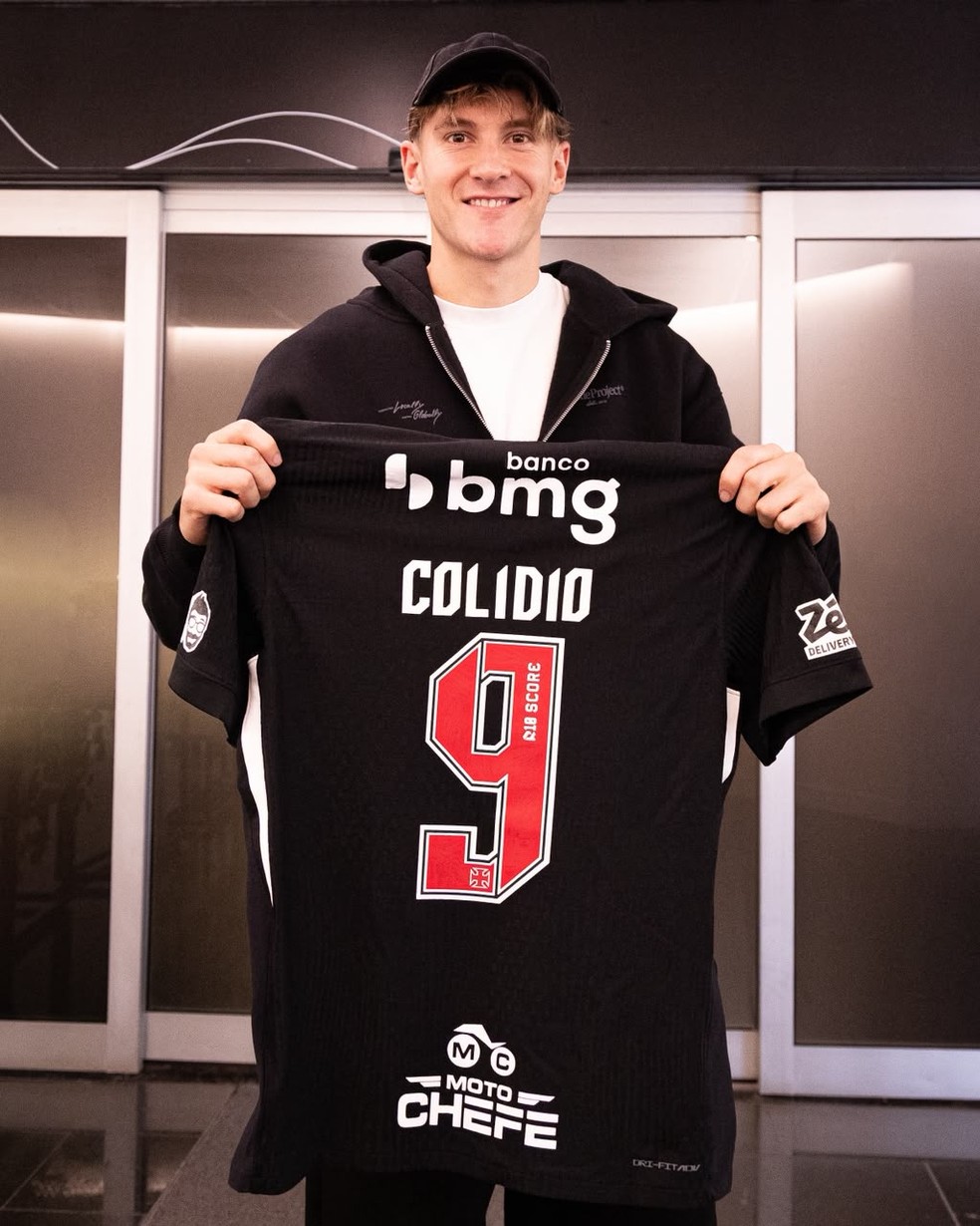 Facundo Colidio assume a camisa 9 do Vasco com missão de encerrar ciclo de frustrações