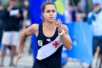 Fernanda Nunes conquista dois pódios no Circuito Sabesp de Remo de Praia em Santos