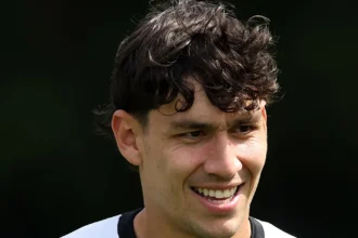 Ferraresi assina com Botafogo em definitivo após acordo com São Paulo