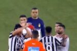 Ferraresi realiza gesto antirracista após derrota do Botafogo para o Athletico