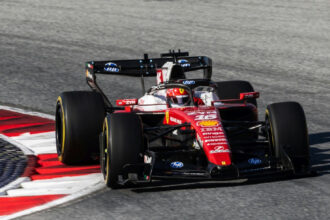 Ferrari antecipa cronograma técnico e define metas para temporadas de 2026 e 2027