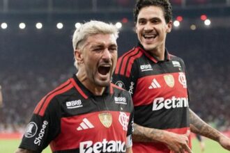 Flamengo domina Cruzeiro e avança na Libertadores com atuação de gala
