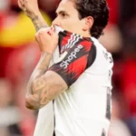 Flamengo e Pedro negociam renovação contratual com pedido de aumento salarial em pauta