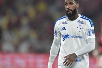 Flamengo ironiza Gerson com referência a Coringa e questões judiciais após eliminar Cruzeiro