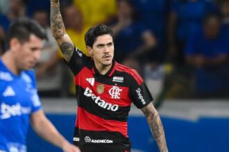 Flamengo perde para o Cruzeiro e desperdiça chance de assumir liderança do Brasileiro