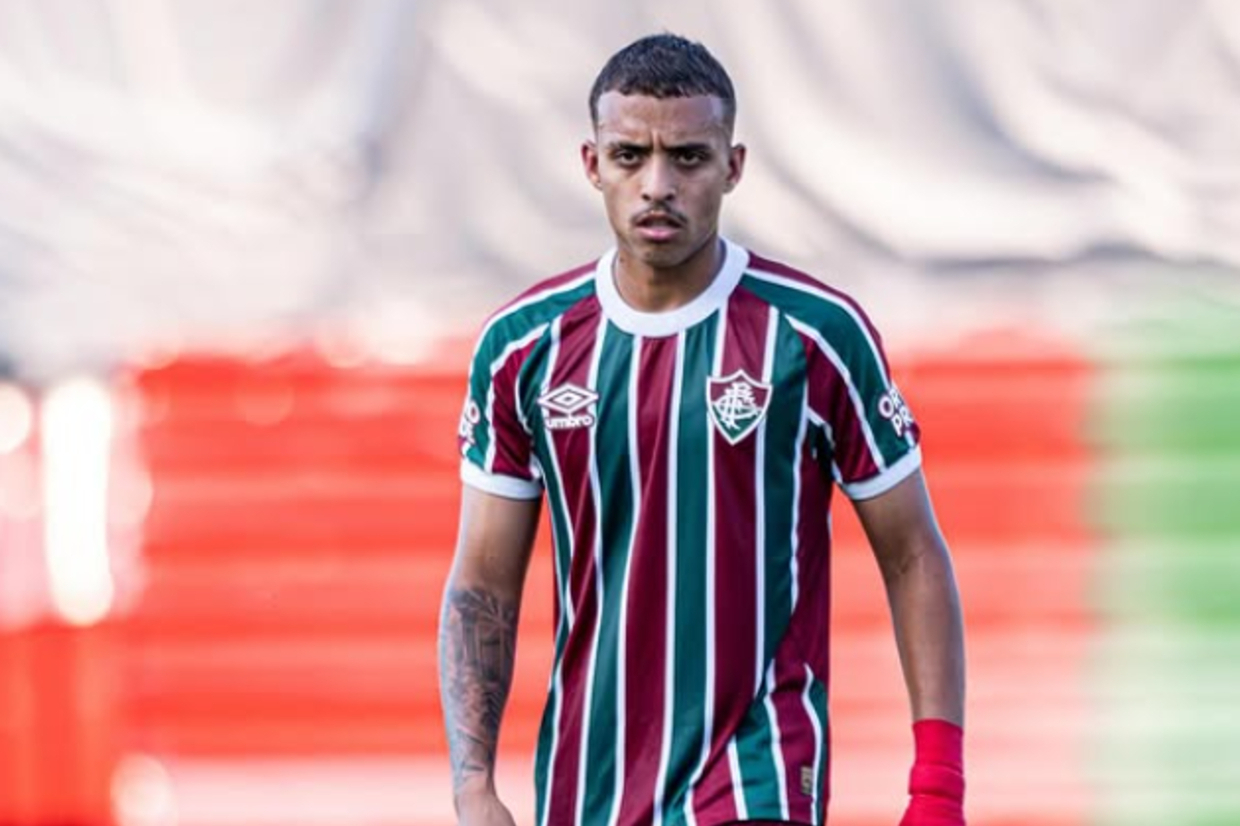 Fluminense concretiza venda de Davi Melo para o futebol uruguaio