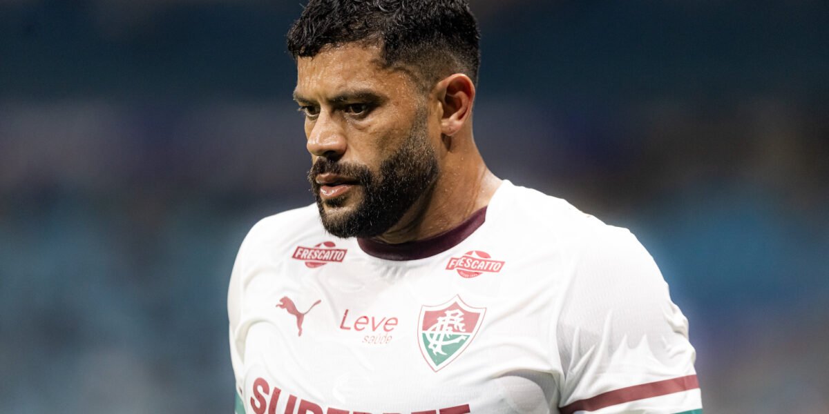 Fluminense movimenta mercado com contratações estratégicas e avalia composição do elenco para 2026
