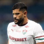 Fluminense movimenta mercado com contratações estratégicas e avalia composição do elenco para 2026