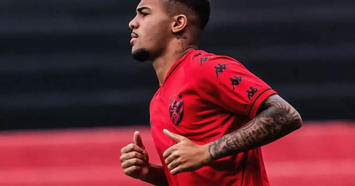 Fluminense propõe empréstimo de Arthur Maron, destaque do Sport, para reforçar a base