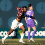 Fluminense supera desvantagem numérica e derrota Bragantino no Brasileirão Feminino