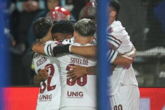 Fluminense supera drama na Argentina e garante classificação na Libertadores