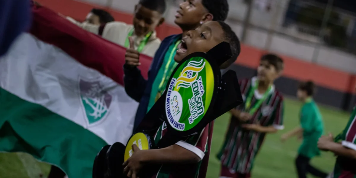 Fluminense vence Flamengo e garante título da Taça Edilson Silva no Sub-10