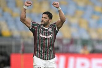 Fluminense vira sobre o Palmeiras no Maracanã e acirra disputa no topo do Brasileirão