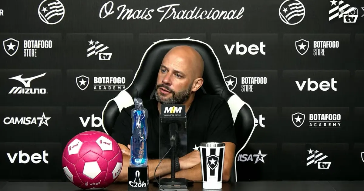 Franclim Carvalho assume responsabilidade após empate do Botafogo no clássico