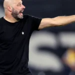 Franclim Carvalho defende estratégia ofensiva do Botafogo e descarta urgência por reforços